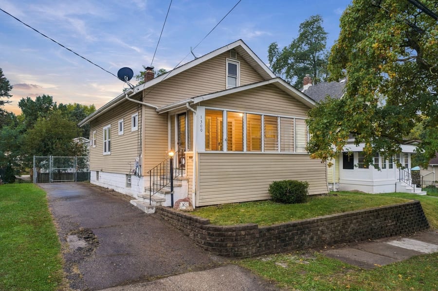 Real estate photo of 1300 Nestor Avenue, Akron, Ohio