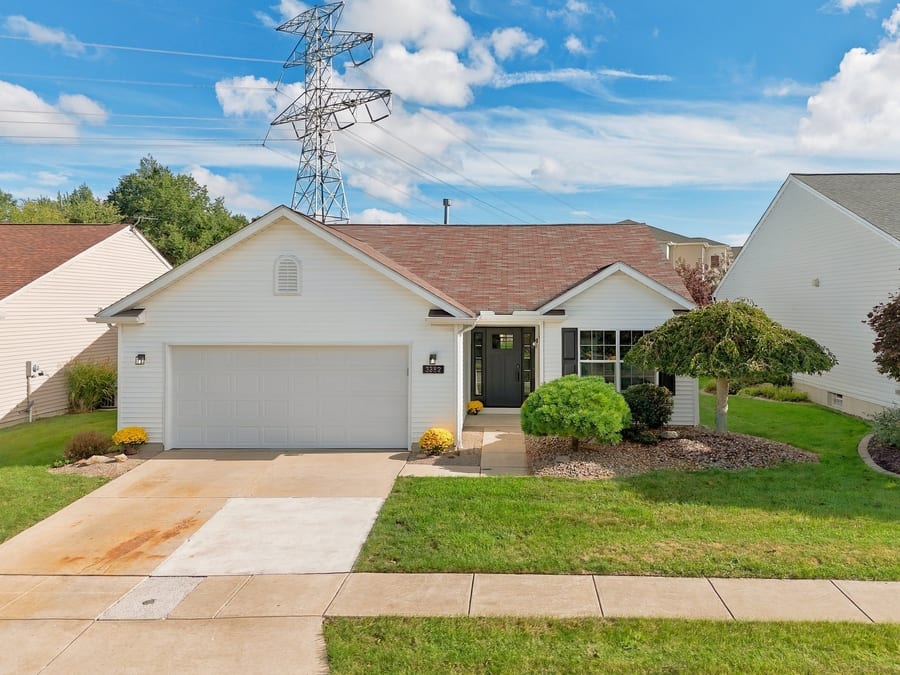 Real estate photo of 3382 Coopers Trail, Lorain, Ohio