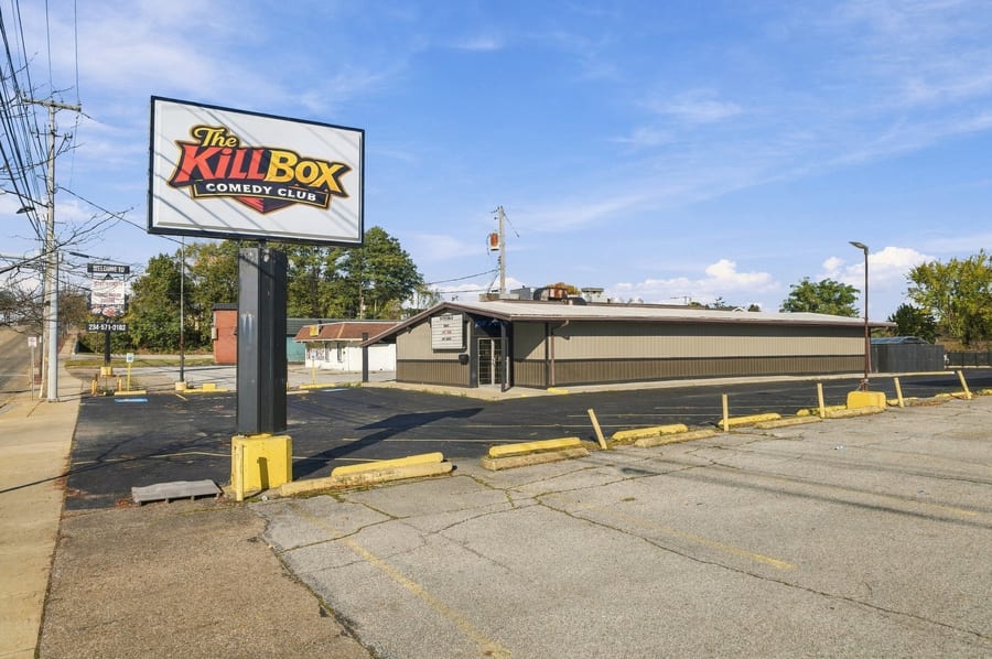 Real estate photo of 1305 East Tallmadge Avenue, Akron, Ohio